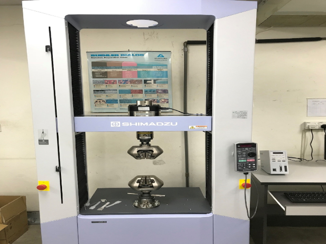 Universal Testing Machine (100kN)